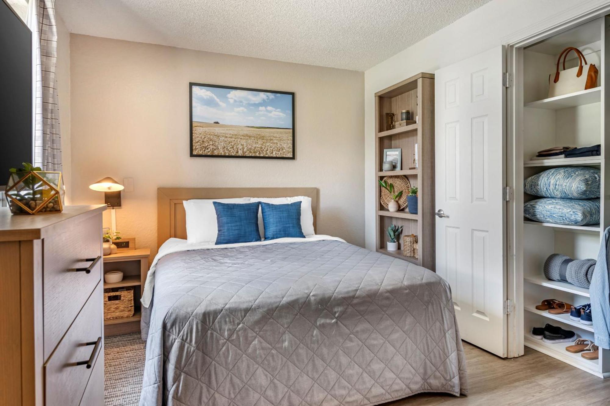 Intown Suites Extended Stay Marietta Ga - Town Center Кеннесо Екстер'єр фото