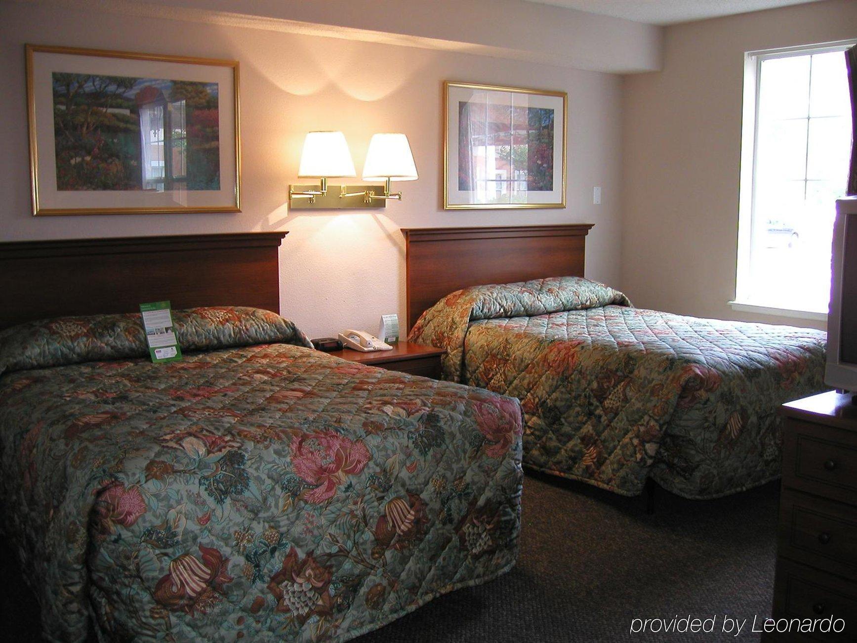 Intown Suites Extended Stay Marietta Ga - Town Center Кеннесо Екстер'єр фото